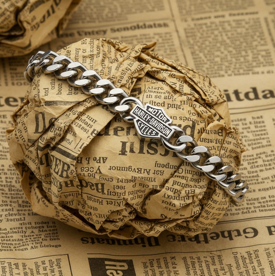 Harley-Davidson® 11mm Curb Link Bar & Shield Logo Bracelet